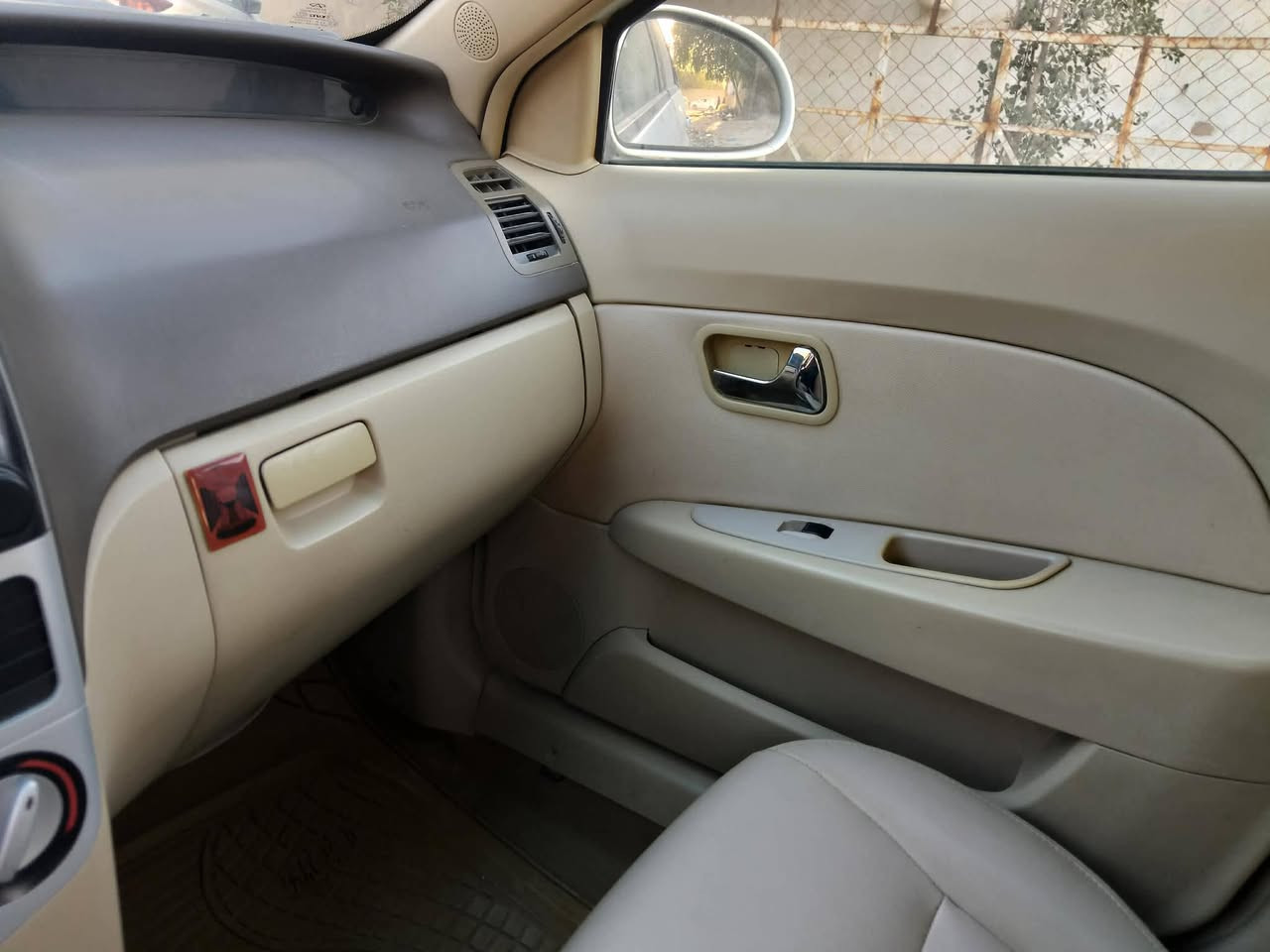 شيرين فلاوين موديل ٢٠١٣
السعر ٣٥ ورقة 
تواصل ***********
