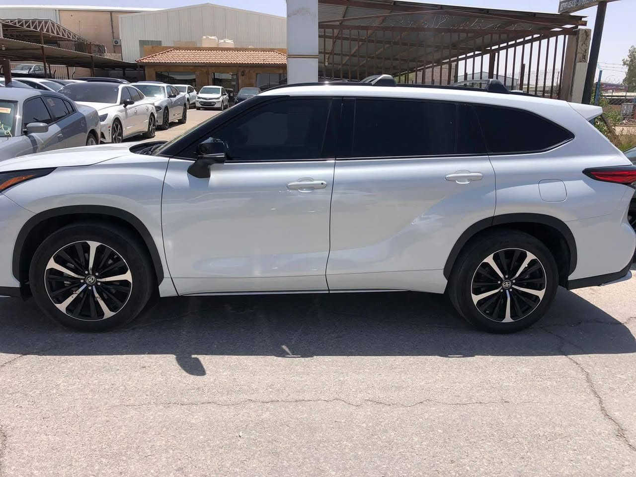 هايلندر Xse بانزين  موديل 2022 امريكي فول السيارة vip اعلى مواصفات 
مكفولة من الصبغ والتبديل 
مكان السيارة كركوك السياره مرقمه سليمانيه 
السعر 400 
للاستفسار  اتفضل خاص


**إذا كنت صاحب هذا الإعلان وتريد حذفه لأي سبب، رجاءا أرسل رسالة إلى الدعم الفني**