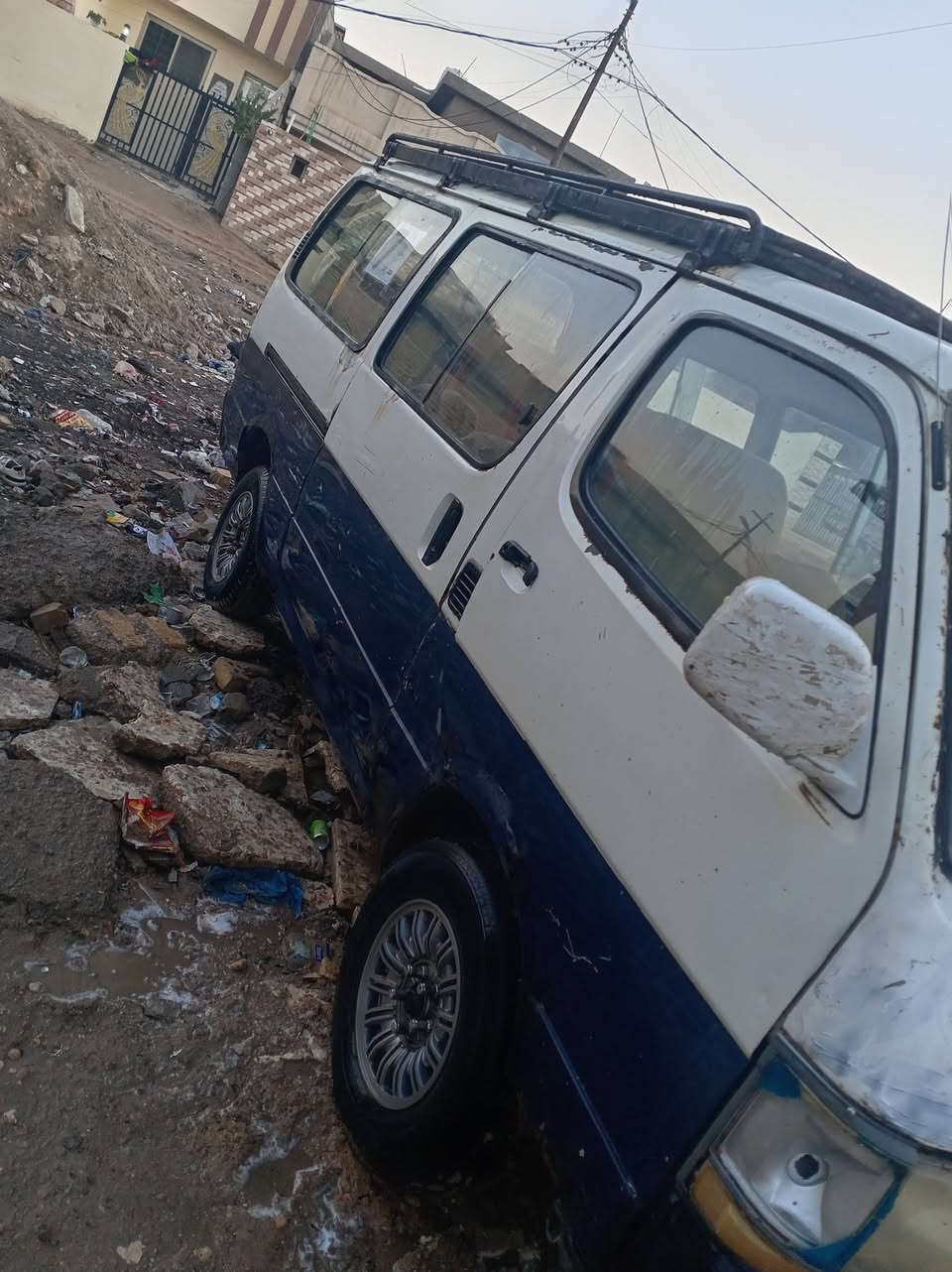 هايسه للبيع موديل ٩٣ سياره جاهزه محرك ونجي كير اوتو السياره ودوشمه جديده كشنات جدد طخم تاير صدر نظيف مكان السياره كربلاء طوريج *********** ابورسول
