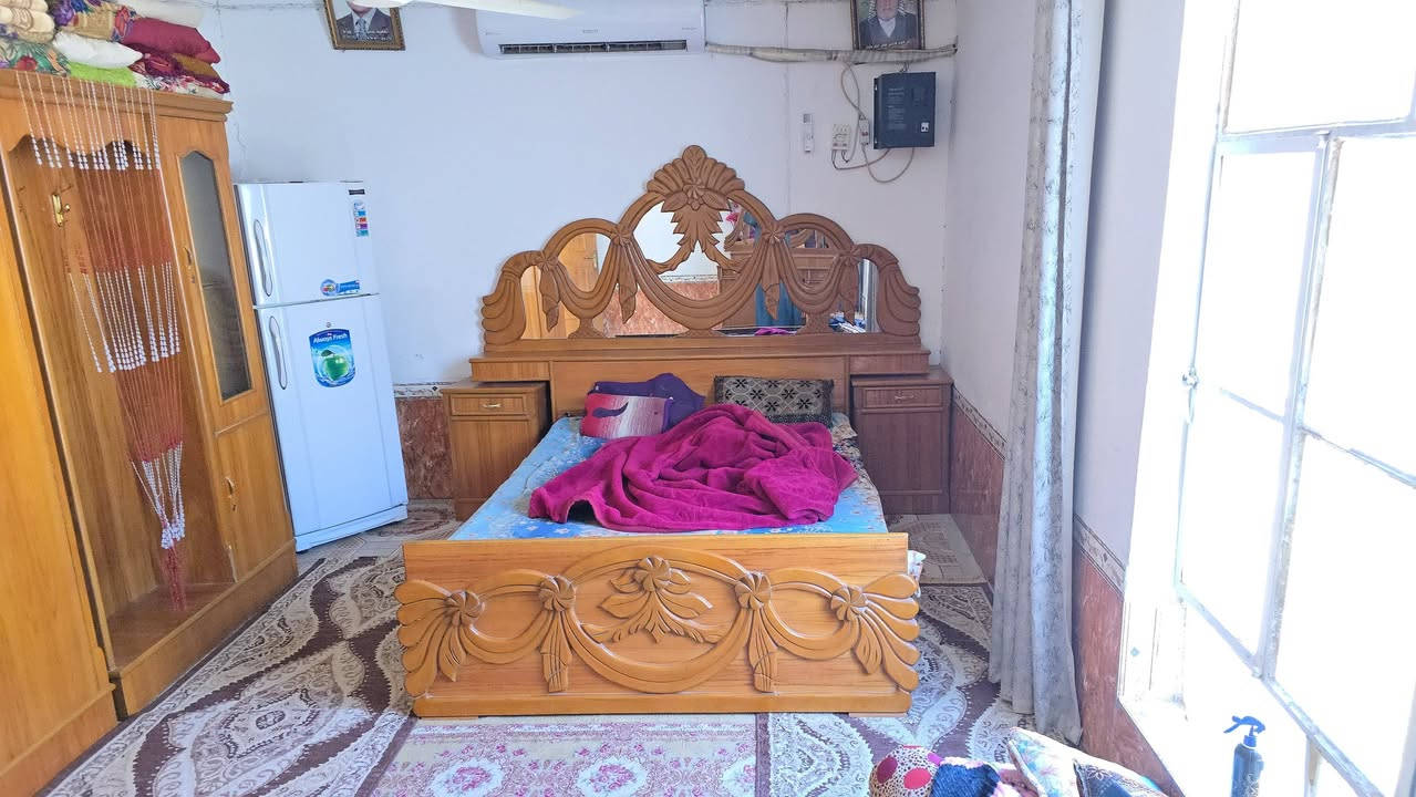 غرفه جديده ما متعوبه المكان نجف الرقم ***********
