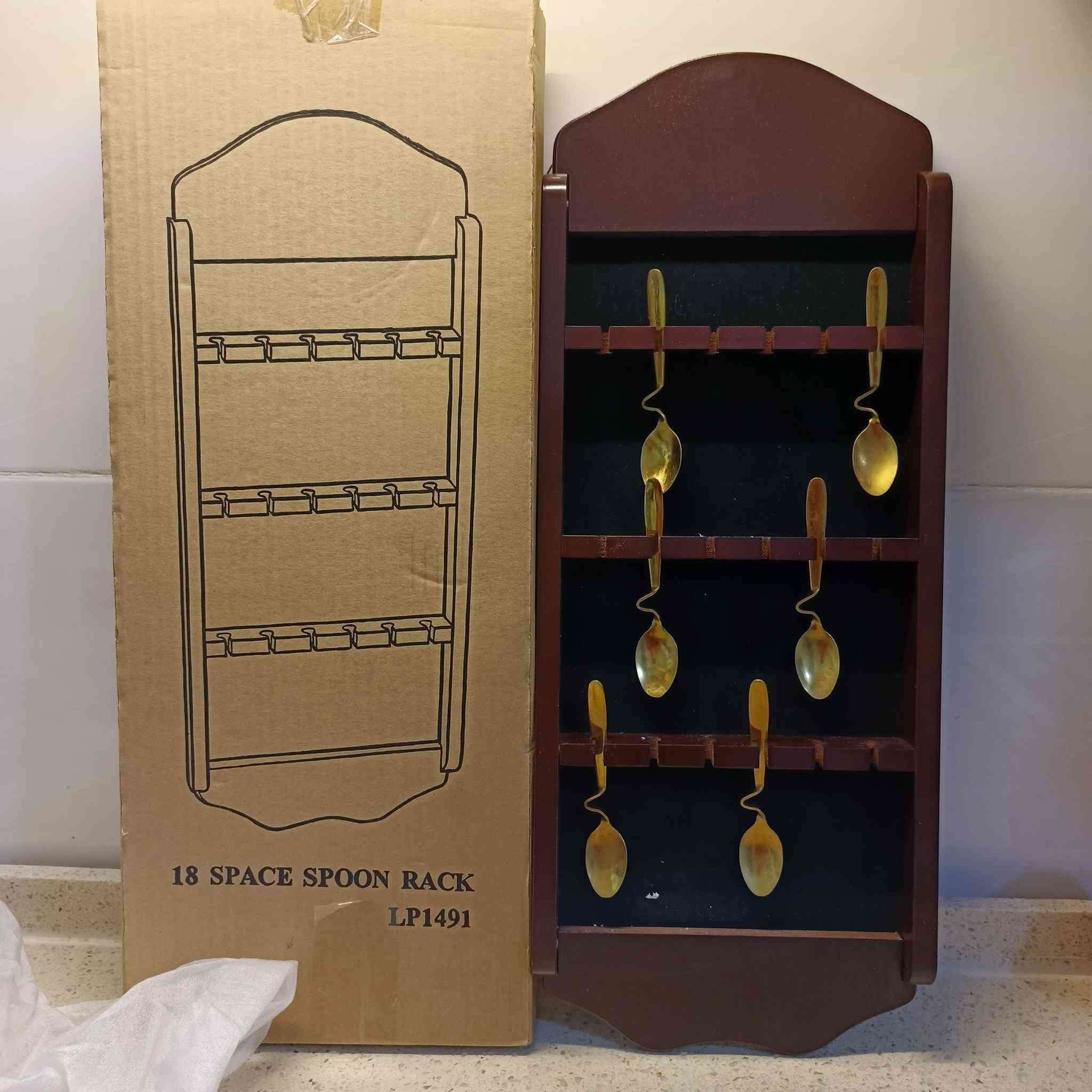 ڤاترينا ملاعق جديده لوك كارتون بدون اي خدش واي ضررمثل مواضح بالتصوير الداخل زيتوني الون مجموع الملاعق ٢٤قطعه حجم كبير الطول 52سم فوگ النص متر والعرض 20سم


**إذا كنت صاحب هذا الإعلان وتريد حذفه لأي سبب، رجاءا أرسل رسالة إلى الدعم الفني**