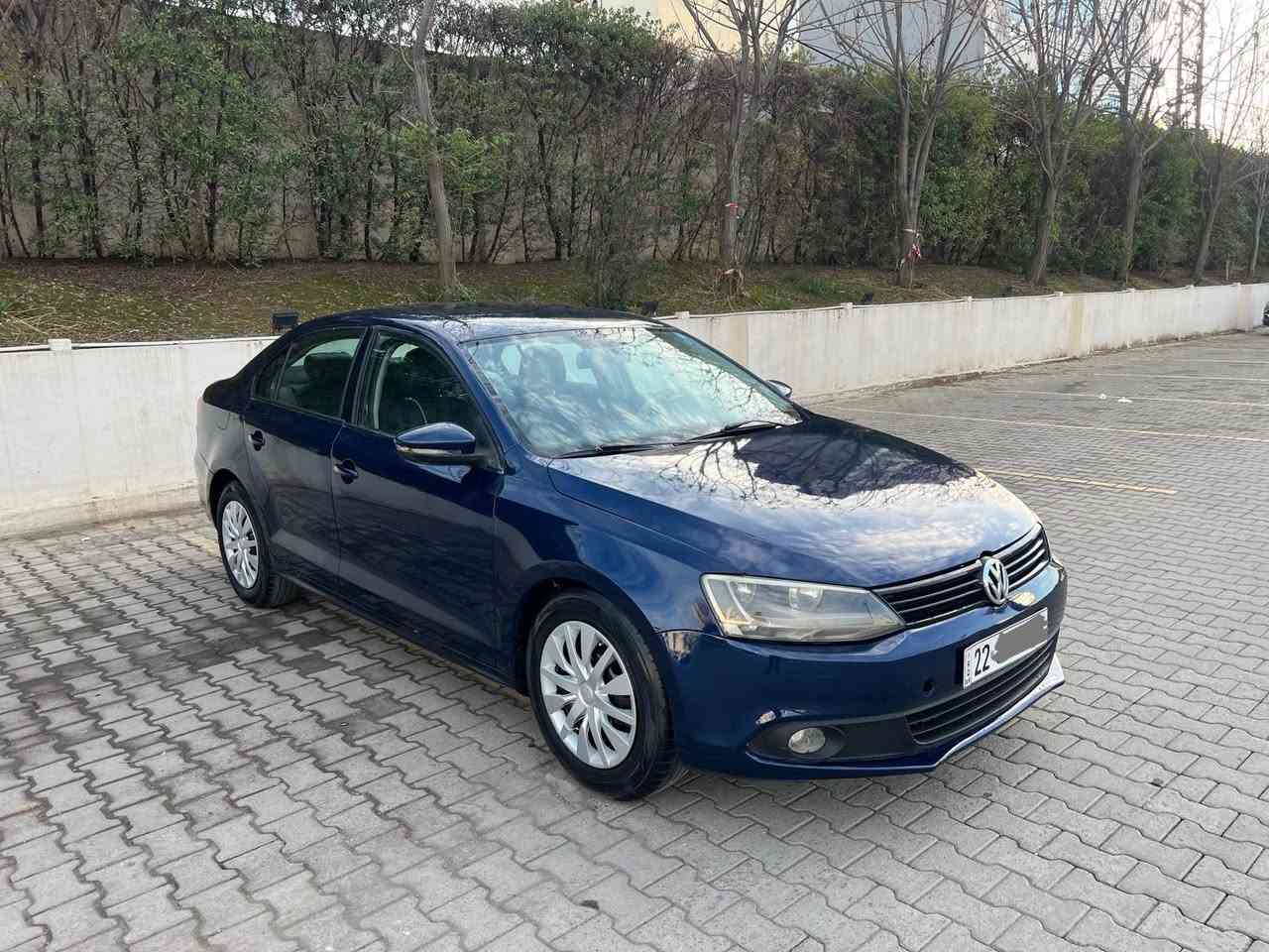 فرۆشتن و گۆرینەوە دەکەم ئەگەر بە دلم بی بە قست نابی 
سعر ٨٨ ورقە شوێن هەولێر ***********
جیتا ٢٠١٣ خلیجی تۆماتیک جام کارەبا abs تبرید مەرکەزی
مەکینە ٢٠ بێ تۆربۆ (مەرغوب)  گێرومەکینەوتەبرید بەشەرتە 
(٥پارچە سبوغ بێ لێدان پشت و پێشی کەپسە) فەحس وهەززە و رەقەم ی نوێیە  بەناوی خۆمە رەقەم هەولێر ە سەنەوی تازە بەسەرچووە سعر ٨٨ ورقە معمەلەکی خفیفی تێدایە ***********__ ***********
عربي
***********  مکان اربیل سعر ٨٨ ورقە  
جیتا ٢٠١٣ توماتیک خلیجي محرک ٢٠ بدون توربو رقم اربیل گیرومحرک تبرید تحویل بشرط سنویە الأن ساقط فحس وهزە ورقم جدید سنویە بإسمي ٥قطعە سبغ بدون ضربە سیارە مابي نواقص  سعر ٨٨ ورقە بها مجال قلیل مکان اربیل سیارە للبیع و مراوس أربيل, العراق
