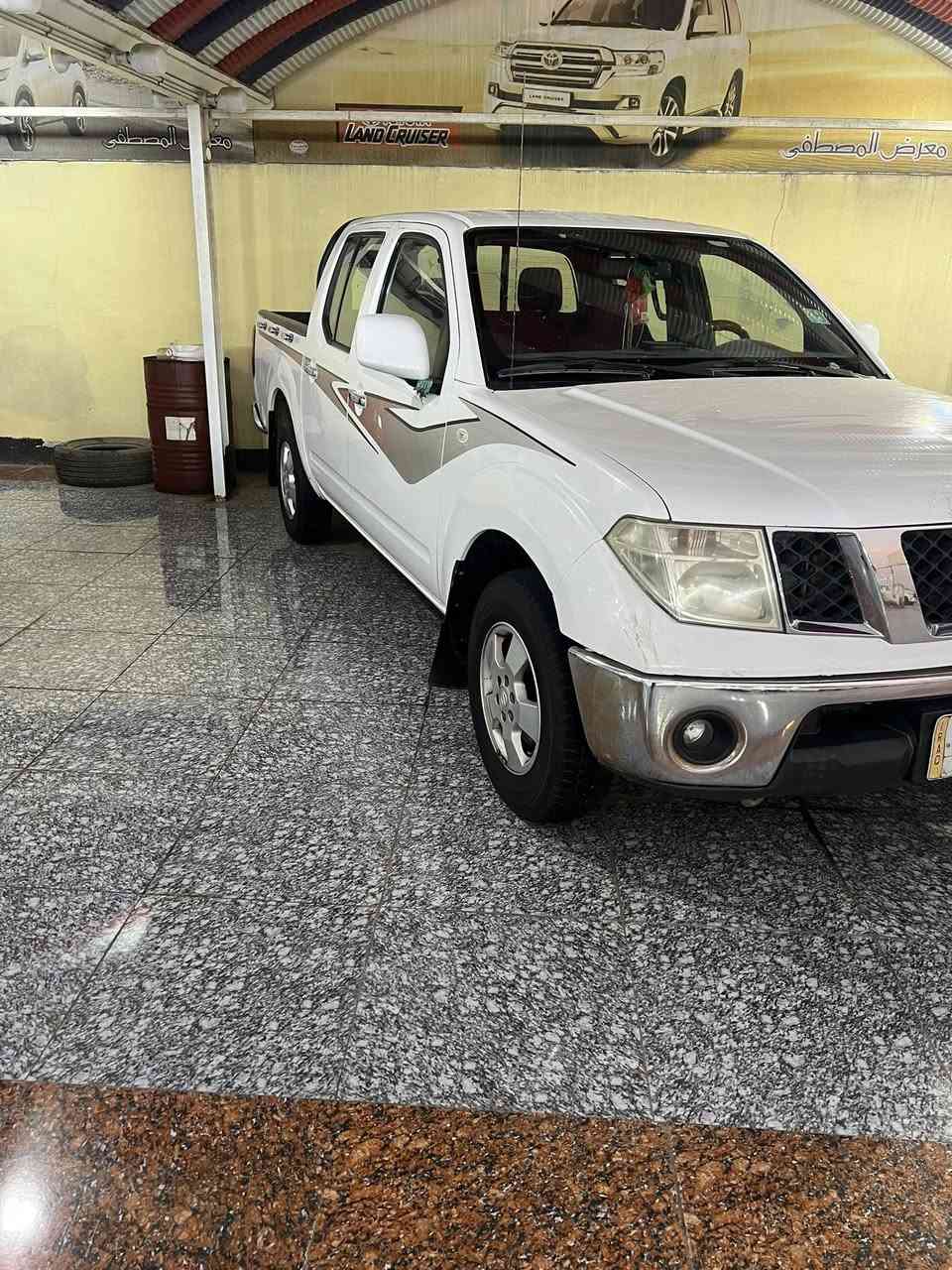 سلام عليكم نيفاره 2014 LE فول مواصفات اوتوماتيك مكينه ما مفتوح ماشيه 200 الف حقيقي  رقم واسط  تحويل مباشر سياره مكفوله كفاله عامه  سياره وضع شركة برغي ما مفتوح بيه السعر 130 بيه مجال بصيط الشراي يتصل غير متواجد عل فيس الرقم ***********
