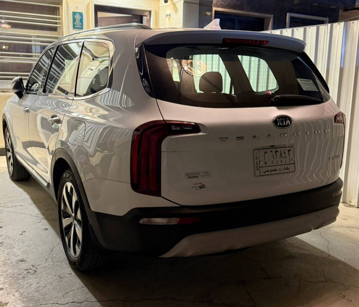 كيا تولورايد موديل 2020 ( وارد خليجي ) اخت زيرو
استلام الشركة الدولية العراقية سيارة جديدة جدا اخت الزيرو ماشية 18 الف كيلو متر حقيقي  مكفولة كفالة عامة عدا تكحيل جدا بسيط (صغير) بلبنيد 
سيارة جديدة جدا على وضع الشركة 
استخدام شخصي  من الشركة ولليوم 
رقم سيارة بغداد ثاني يوم احولك 

ال💎ــسعـر 🟥 :: رقم (1) تلـقـائـي 📮

رقم صاحب ســـيـارة :: *********** وبي واتساب
