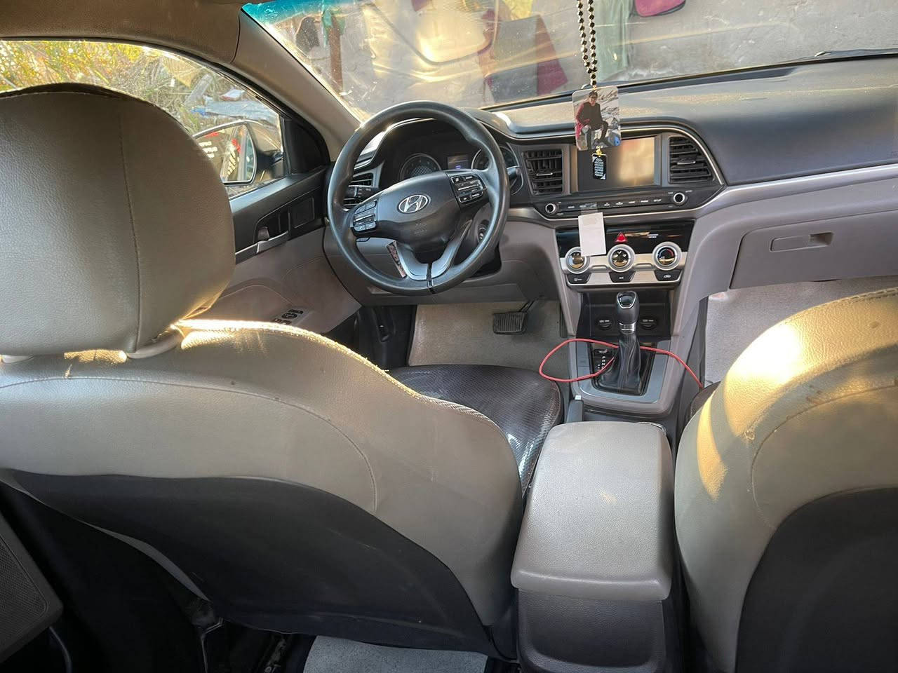 النترا للبيع موديل 2019 شكل ال 20 مواصفات واضحه امام السياره جاهزه للاخير  عارضيها ب 124 وبيها مجال السونار موضح بالصور
0770679516
***********
