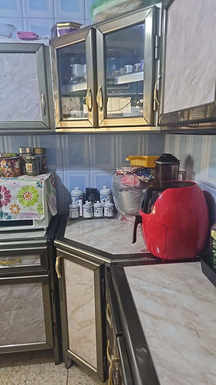 السلام عليكم عندي غراض للبيع ومستعجله ع بيعتهم 
سبلت طنين 
ومكيف كرافت
وميز طعام صاج ٦ كراسي
وكاونتر المنيوم
عنواني بغداد كرادة


**إذا كنت صاحب هذا الإعلان وتريد حذفه لأي سبب، رجاءا أرسل رسالة إلى الدعم الفني**