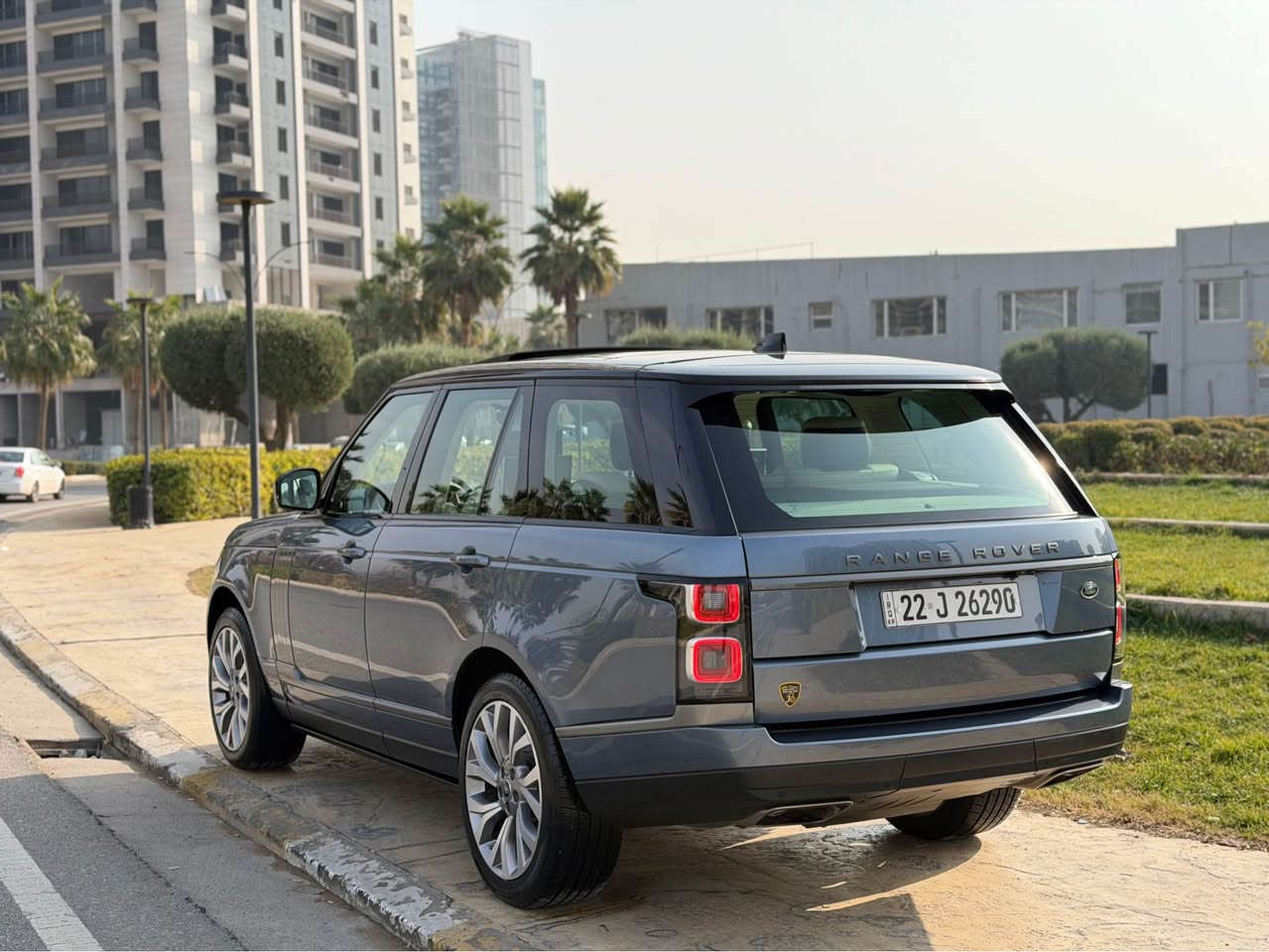 ‎سلام عليك اخوان.  للبيع 🧿 
 
range rover vogue  2019    V6     HSE✅ 

‎موديل  2019

‎اخوان  سيارة    زيرو شركة  سردار    وارد خليجي

‎مكفول كفالة عامة   بدون ضرر   

‎دعام لدعامي  شرط فحس  سونر   

‎100000  كم  حقيقي ماشي

‎2 بسمة بلادي موجود 
 
‎مواصفات  فول 1/1   بلاك توب
  

‎بانوراما
‎داخل ابيض  بلادي 

‎دوسة كهرباي بلادي

‎باب سندوك شفوط
‎كشنات جلد  ميموري  هيتر 

‎حساسات خلفي امامي

‎جگات  تصعت تنزل
‎گيج اليكتورني
‎4 باب بسمة
‎باقي هواية مواصفات

‎لايتات زينون متحرك علي ستيرن
‎مرايات  رادار
‎ويل 21  انج  بلادي
  
  475  $   🔥🔥

‎مكان سيارة اربيل 
‎    فايبر. و وتساب.    ***********
0775 9097771 أربيل, العراق
