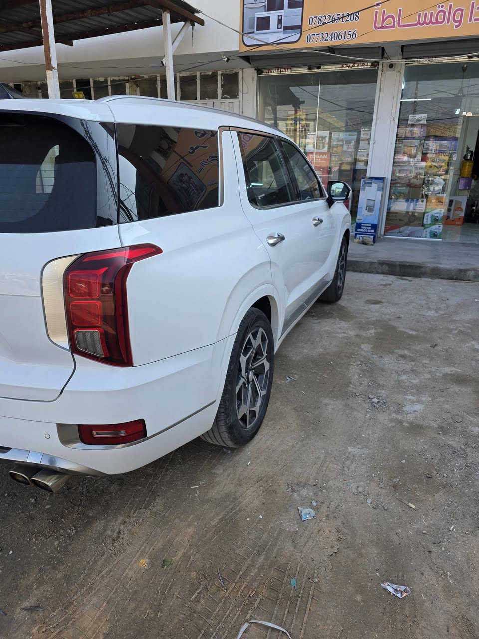 سلام عليكم سياره هونداي بلا سايد للبيع 2022سياره نظيفه كلش مفوله من كلشي كير ومكينه كفاله عامه ظرر سياره جاملغ لمامي ول خلفي راجع باري قليل رقم سياره بغداد بسمي مداور ثاني يون مكان سياره كربلاء***********      سعر بل خاص وتدللون
