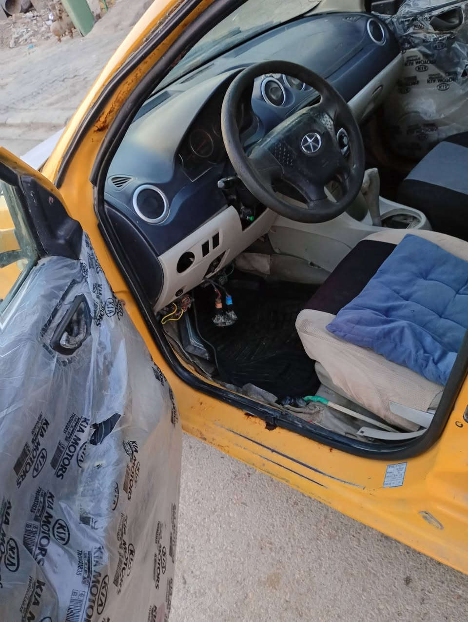 السلام عليكم / جاك صيني محوره ياباني
للبيع جاك صيني رقم ميسان هيئه مطلوبه غرامات مصفره مكينه كير كورله محوره بديه شوفت العين مكينه كير حداديه غرفه نضيفه تجي شوف ودكلب وتفحص وبخدمتك موديل 2009 راعيه يمي يحول اتصل السعر 18 اتصل ودلل *********** 
***********
