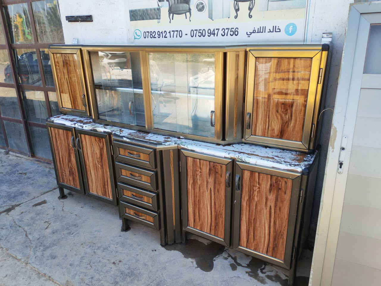 كاونترات ثنين ثلاثه متر 
بدون سنك سعر الواحد 200 ألف
عنوان بغداد التاجي قرب منشأة نصر طريق زملة حمدي
***********
***********
