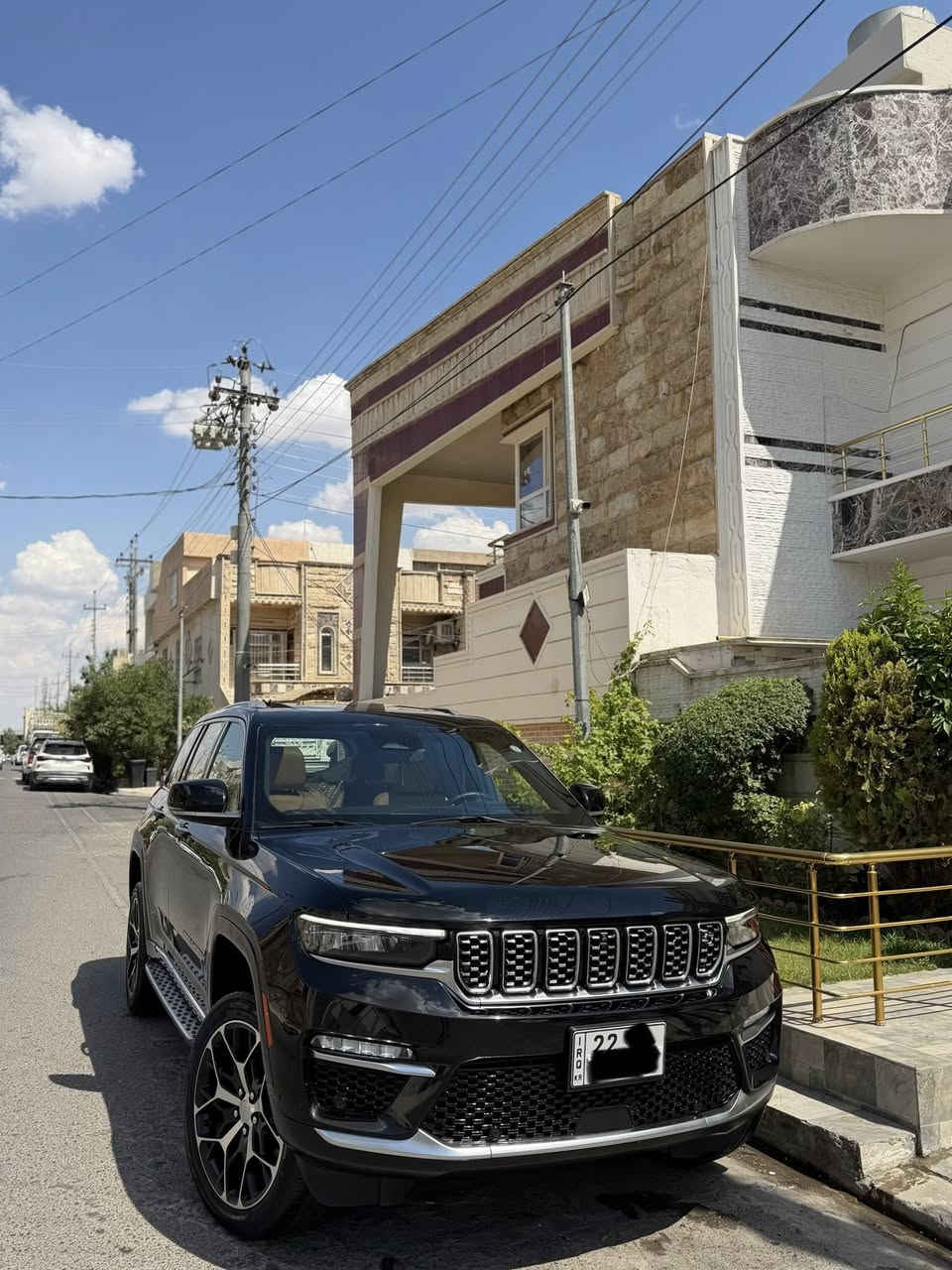 JeeP Summit 2023
وكالة هارلم اعلى مواصفات 1/1

عداد المسافات: 69000mi

المواصفات: فول مواصفات ١/١ 

سقف كنتارا (شامو)
ناظور ليلي (Night Periscure)
داتاشو (سرعة بل جام)
5كامرات (360درجة)
بردات جانبية بلادية
جكات 5 وضعيات
6سلندر (3.6)
بصمة
رادار امامي وخلفي وجانبي
بانوراما
كراسي جلد 
كراسي كهرباء
كراسي تدفئة-تبريد-مساج
كراسي خزن(ميموري)
تشغيل عن بعد
#شاشة كبيرة
#نظام_خرائط(نظام ملاحة)_Navigatio
#نظام_زاوية_التوجيه
شاشة عرض الاعطال
صندوك كهرباء 
استيرن كهرباء
استيرن تدفئة
شفتات كير بالاستيرن
نظام إطفاء المحرك فقط عند الوقوف واعادة تشغيل المحرك عند المشي AUTO START
نظام تزحلق
فور ويل
متعدد أنظمة القيادة (ثلجي, رمالي,طيني,صخري)
دبل كير(عادي+اوتوماتيك)
ناقل حركة ٨ نمر
نظام سبورت 
نضام اقتصادي ECO
دبل حساس(امامي+خلفي)
مري كهرباء (شفط) AUTO
#مري_قلاب
#مري_جانبي_تدفئة
#مرايا_جانبية_حساسة_للضباب_تعمل_تلقائياً وبعد هواية مواصفات ماتنذكر…

سيارة كفالة عامة جديدة

المكان اربيل للاستفسار :
***********
***********
