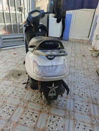 سبيسي ماليزي للبيع نضيفه او حلوة سلف هندر كله شغال صار عدي ضرف او اريد...