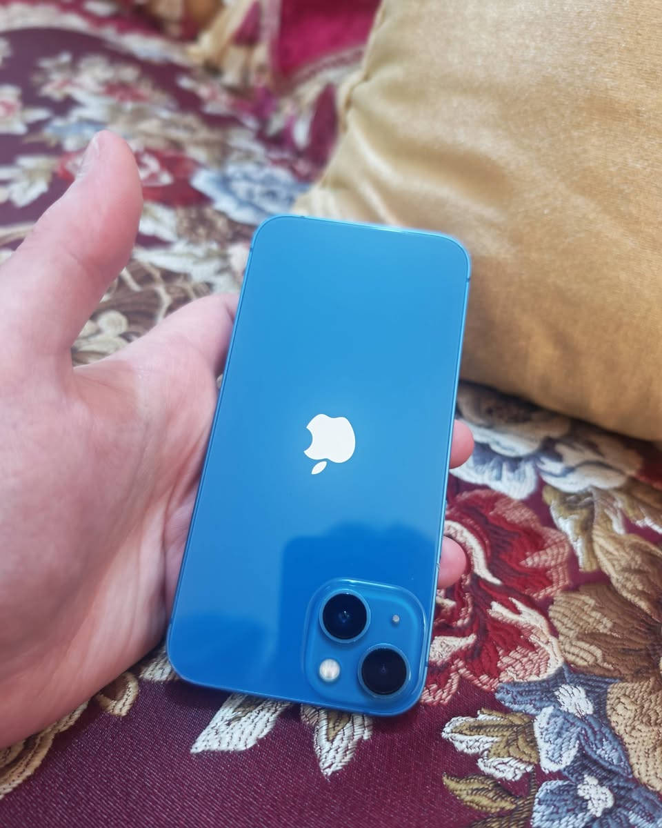 سلام عليكم للبيع أو مراوس ايفون 13 دبل سيم كارت  ذاكرة 128 مكفول بطاريته 76 لون مميز السعر 375 للتواصل عل رقم ***********
