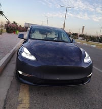 تسلا مودل Y لونج رينج دبل موتور 2023 رقم بغداد تحويل مباشر العداد 70 ا...