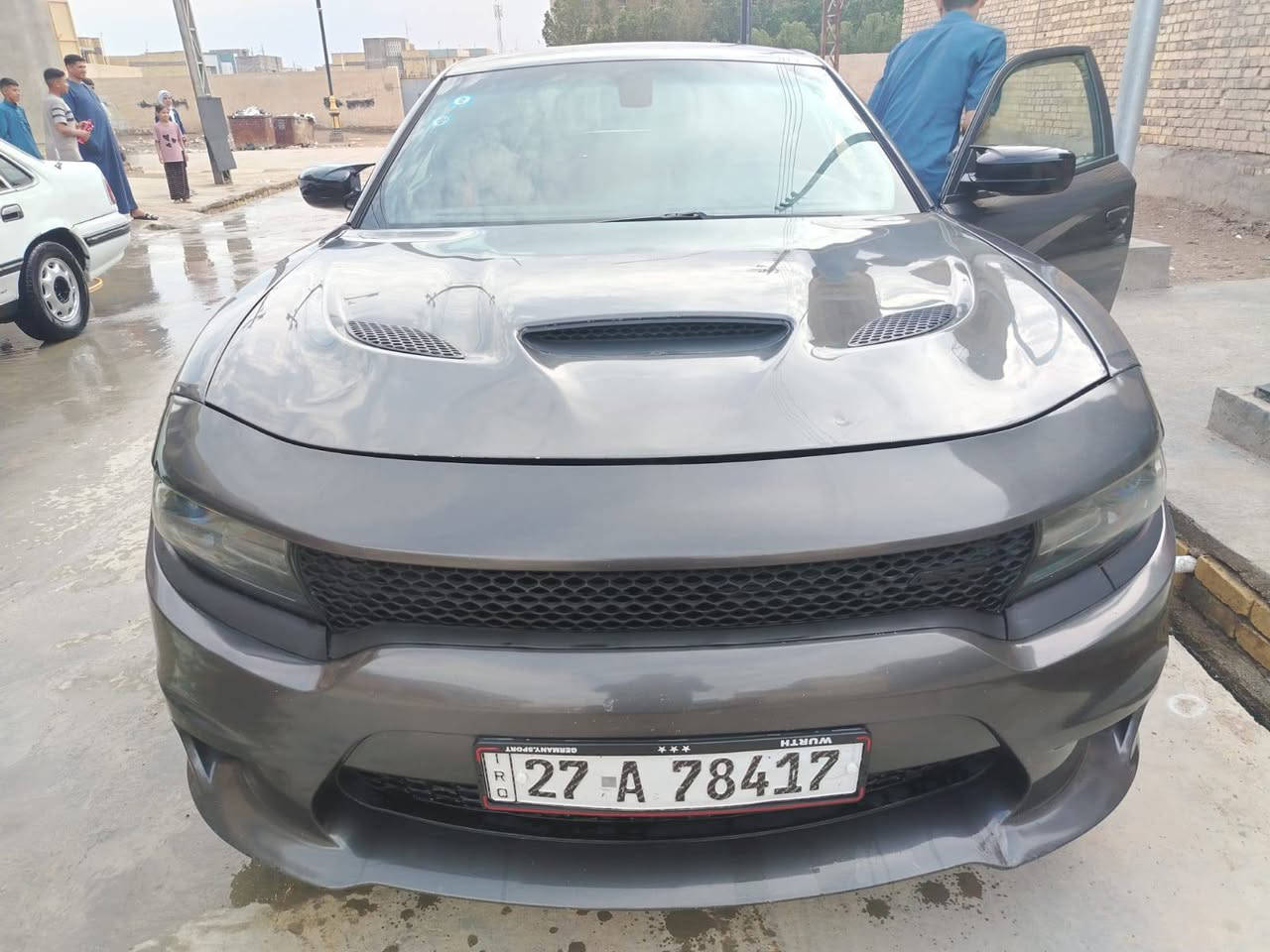 السلام عليكم للبيع جارجر 2019 جيتي حادثهٱ خشوم الجاملغات جاملغاتها نفسيتهن معمرات رقم ذي قار انكليزي تحويل مباشر السياره ماشيه 87 الف سعرها 190 وبيه مجال سياره اخت الزيرو 
رقم الهاتف ***********
