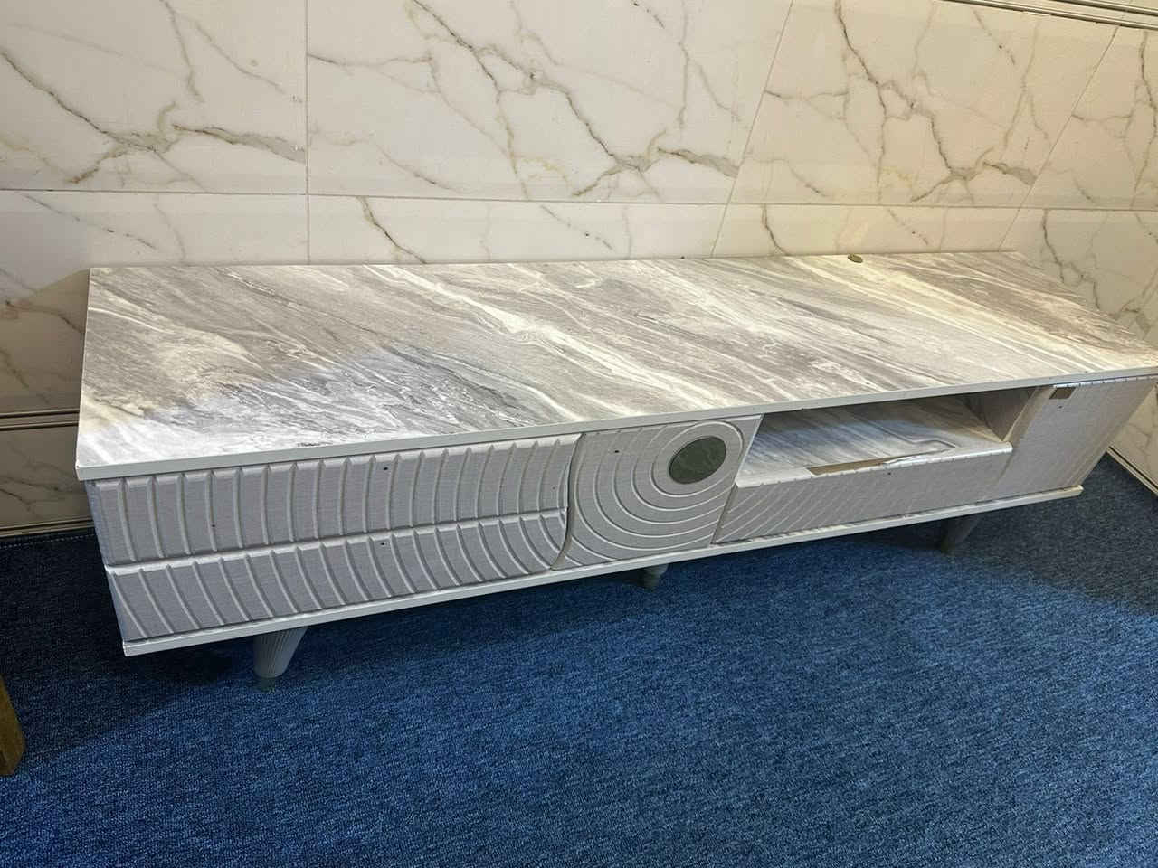 مكلفة. بالـ نشر. قنفات اخشاب تركية كلش قويات وينفتحن سرير. مابيهن اي كسر. بس يرادلهن غسل ب950 بيهن مجال وميز بلازمة.مابي اي شي ويداتة موجودة ب25 بي مجال. صاحب الاغراض *********** تنومة الصالحية
