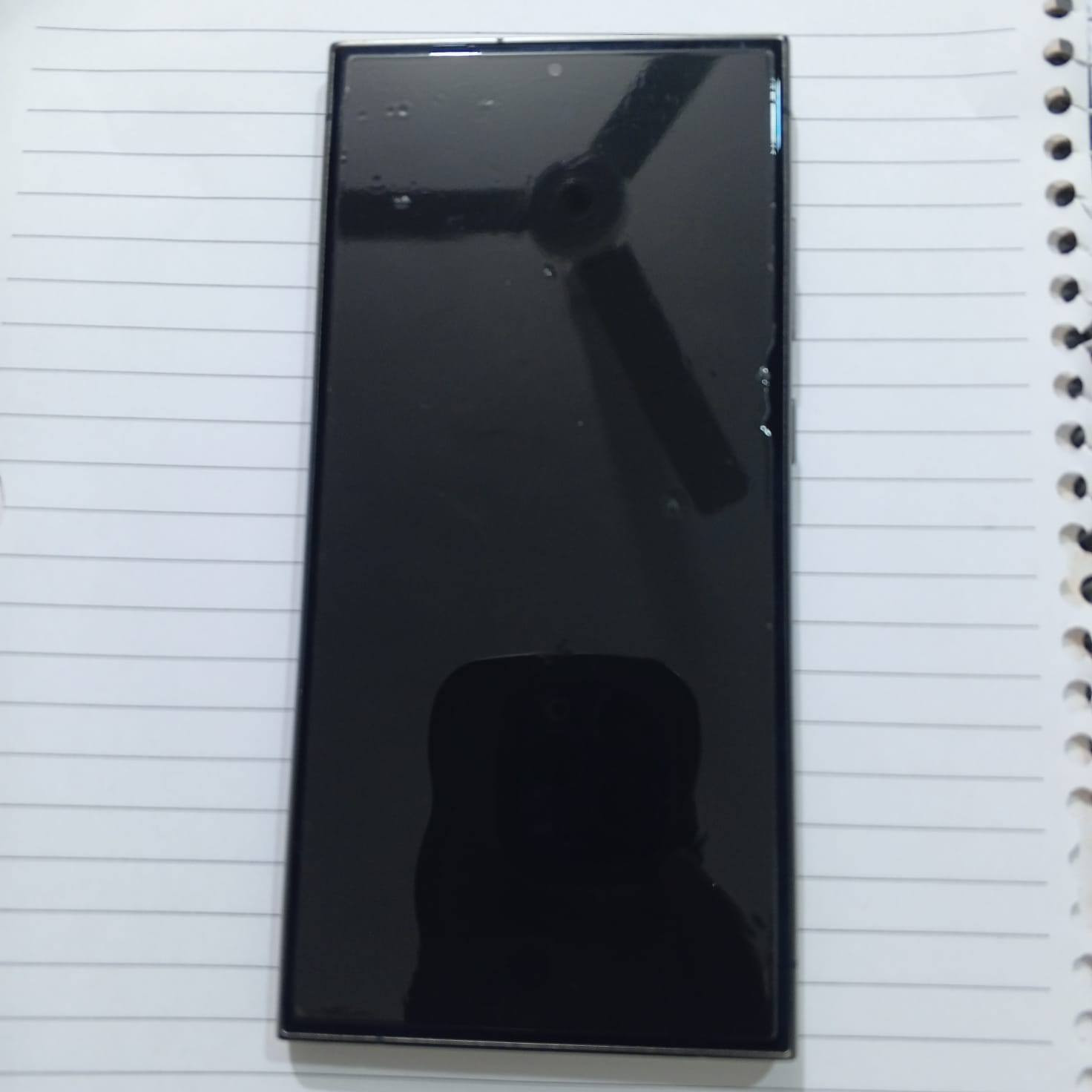 موبايل للبيع اخو الجديد مكفول من كل شي اس 24 ذاكره 512 الون تيتانيوم النضافه 95 بلميه.  الاتصال عل الرقم رجاءا وتتفقون ويا بي واتساب الرقم***********
