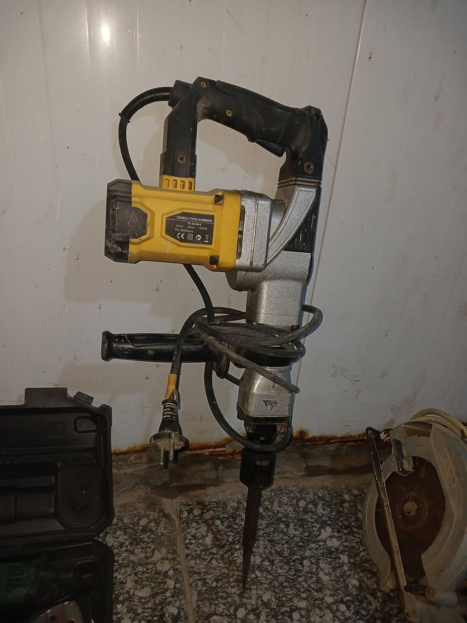 كوسره تردديه بارك سايد دريل تقشير وتكسير منشار قرصي ان جيكو منشار قرصي بارك سايد شحن بدون بطاريه كوسره ثابته مستحد 
الاتصال ع الرقم بي وات ساب   ***********
