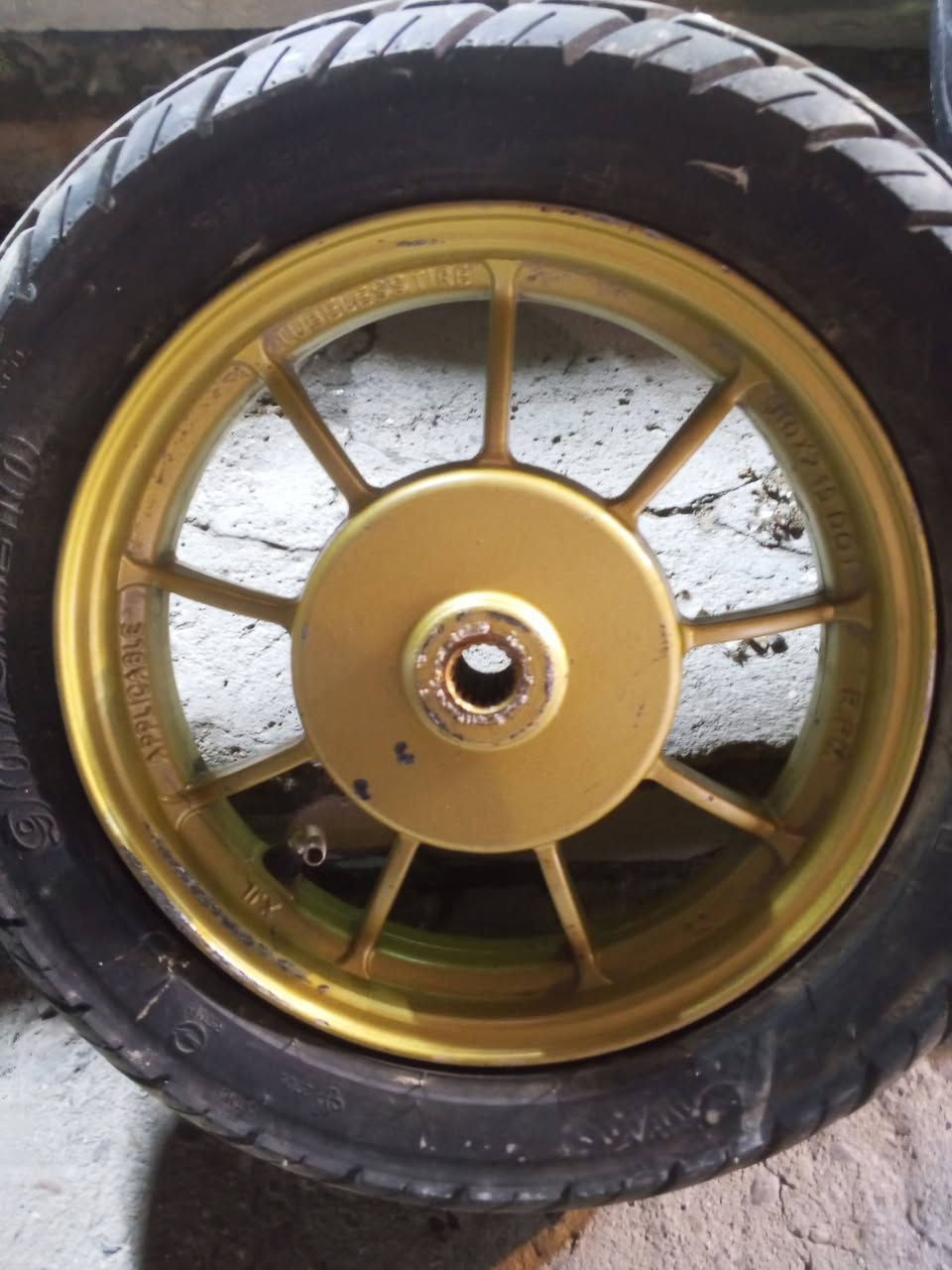 له البيع مكاني بغداد المشتل
***********
