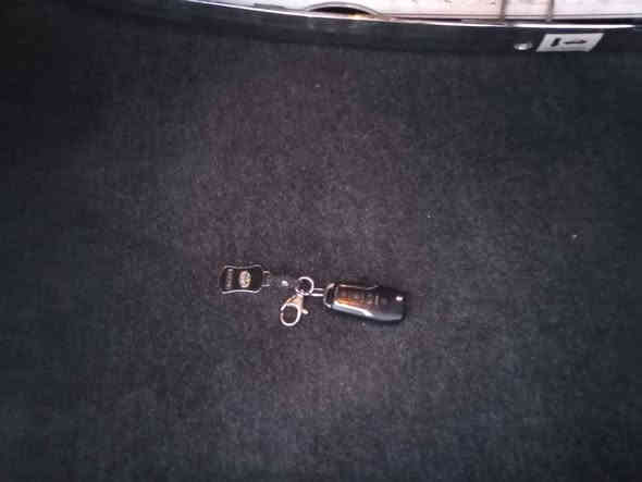 السلام عليكم من رخصت الأدمن 
اخوان كورلا موديل 9سياره بلادي بيها قطع صبغ  قماره جنطه بنيد بلاديات ولا قطره صبغ بيهم جاردات بسبب الترك
السياره جديده بمعنه الكلمه تخم تاير شادلها تبريد سياره 
كامله ع اخر حبايه
السعر 95 وبيها مجال حك الجويه
مكاني :الاعضميه شارع المغرب
للاتصال:***********
