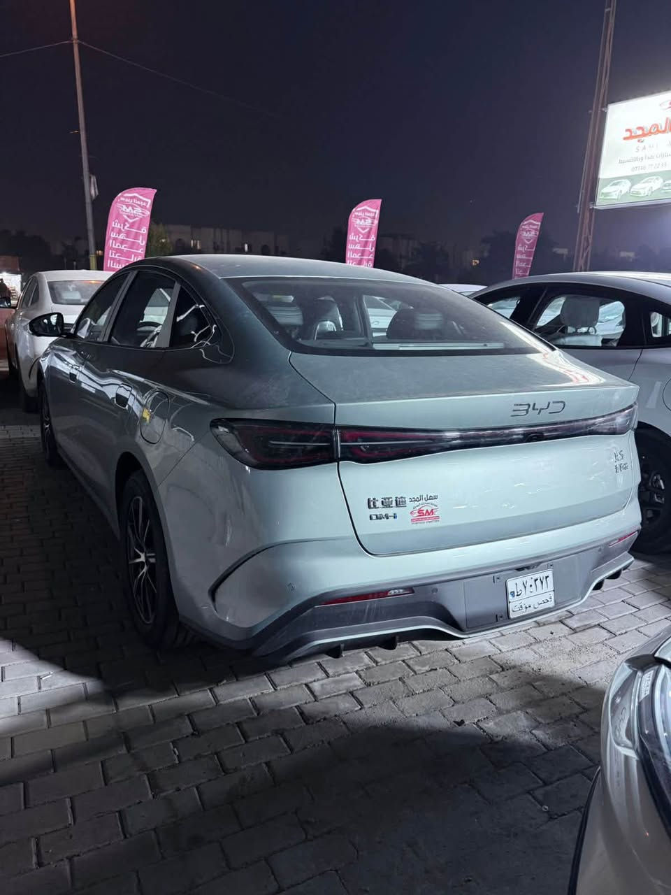 موديل 25سيل 6
بطارية 80 كيلو 

تانكي بانزين 2100 

5 كامرات 

نص فول بدون فتحه

السيارة ماشية الفين فقط

بيها كسر بالجامة مال بك لايت خفيف 

السعر 25 بيها مجال 

***********
