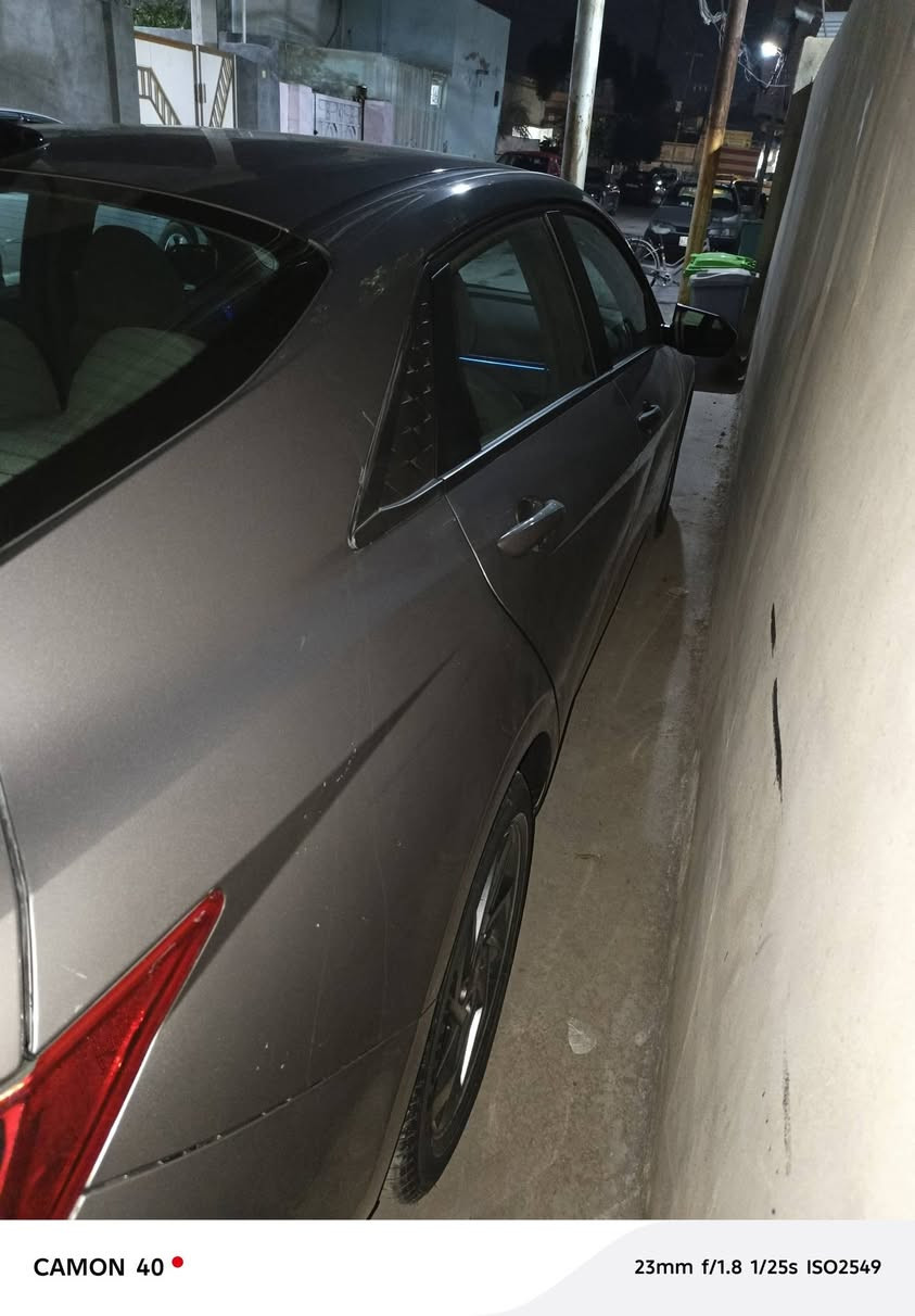 السلام عليكم النترا للبيع موديل ٢٠٢٤ ماشية ٢٩ الف ميل ضرر السيارة قبغ الجنطة تبديل بواحد اصلي ونصبغ بدون ايرباك السيارة محرك ٢٠٠٠ دوش رقم ديالى باسمي بدون اي نواقص گير محرك صدر تبريد تدفئة كاملة مكملة السيارة مكاني ديالى بعقوبة السعر ١٦٥ وبيهة مجال وهذا رقمي ‭٠٧٧١ ٣٢٨ ٢٧٦١
