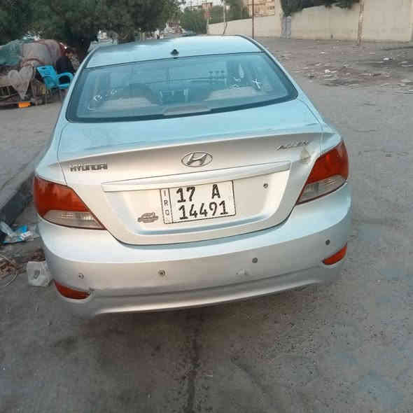 للبيع اكسنت مديل 2012 سياره جديد وجاهز مكينه 1600 سياره جديد بيها قطعتين السعر ٨٥ وبي مجال وهاذا رقم ***********
