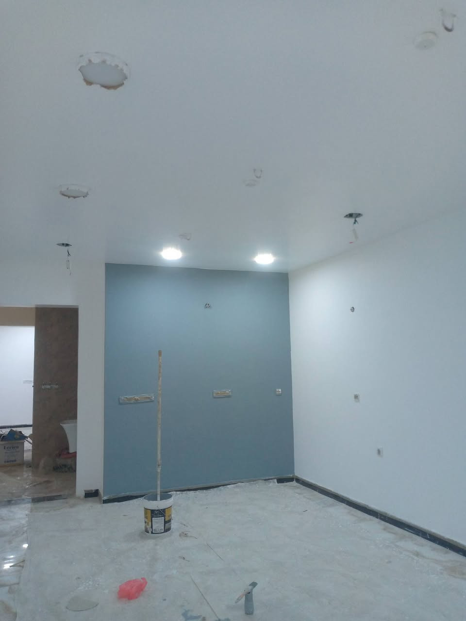 سلام عليكم صباغ وديكورات غرف نوم وغرف اطفال واجهات وحديد  شغل درجه اولى وسعارنا مناسبه
*********** كادر ابو ذوالفقار الصباغ 🌹🌹.  متفرغ حالين اسعار مناسبه
