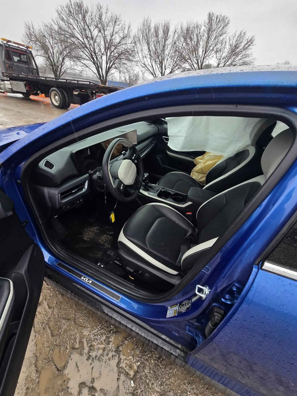 تحميل كيا كي فور K4 2025 جيتي لاين فول من سافانا الى #مرسين تركيا / #كردستان العراق تم الشراء من /  Knoxville (TN)
موعد الوصول التقريبي 30 يوم

عداد المسافات: 7,397 ميل حقيقي 

🟪ســعــر💲 ::  الــرد تلقائي 🇮🇶📩🇺🇸

اسعار شحن تنافسية من جميع الولايات الامريكية الى (المنطقة الحرة بالاردن / ام قصر / الشارقة) شاملة لجميع المصاريف (النقل الداخلي - الشحن البحري - عمولة المكتب - عمولة التحويل - فتح الحاوية)
***********
***********

#IAA #COPART #IRAQ #USA #CARS #JORDAN #FREE_ZONE #AUCTION #BAGHDAD #العراق #بغداد #سيارات #دبي #الاردن #مزاد #مزادات #كيا #هونداي #تويوتا #كرايسلر #كوبارت #نيسان #اربيل #تفصيخ #تقطيع #قطع_غيار #الحرة #سيلتوس
