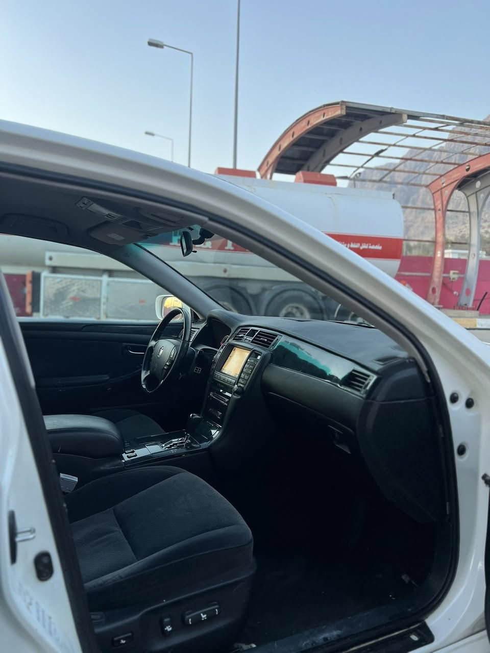 Toyota crawn 2007 athlete 
شاهینە 184🦍🔥

نمونە لە جوانی 

حەتەلە مارسیدز

ئاوێنە شەفت 

شاشەو کامێرا

سێ دوگمە 

دوو کوشن کارەبا

سوکان خەزن

سوکان ڤۆلیۆم

 لایتی ناوچەی کوێر

بلوتوز

دەشبولی لە ساخێک جوان ترە

ناسیو فولی کراوەبە زینۆن 

چواری کامل کراوە بە سپی بە گڵۆپی سەر چەمەلەخەکانیشەوە 

سەیارەکە بیانو بڕە ماڵی دۆستە 

دوو ڕەنگی بە شەرت 

سەقفو دەحمو لێدراو بەشەرت 

گێڕو مەکینە بە شەرت

دو تایەی دواوەی تازە بۆ بەستراوە جوتەکەی بە 180 هەزار

دو تایەی پێشی برجستۆنی ئەسڵی لەسەرە

سەیارەکە کامل جائیزە 

وەختێک سەیارە نەبو لە تەکیا بڕوا بەڵگەشمان لایە و ئێستاش لە قوەت نەکەوتوە بەس سەحەبەکەی زەختو شتی لێ ناکات بەشەرتی قوەتی خەیاڵی 

تب: سەیارەکە ویلێکی دواوەی تۆزێک خوارە

نرخی  51 محامەلە

ڕەحمەتی خوات لێبێ موشتەری نیت سەرم مەهێشێنە هەمو تەفاسیلەکەی نوسراوە

0778 179 8231 ڕەقەم تەلەفۆنو واتسئەپیشی لەسەرە🖤
