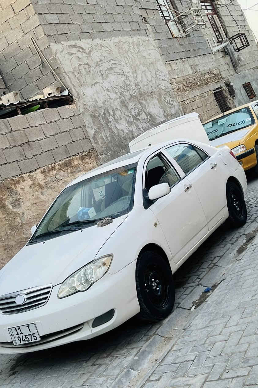 السلام عليكم
بيوايدي f3 موديل 11 السياره جاهزه احلى من الصوره
 بيه الدوسات والهلال صبغ 
والجاملغ الامامي الايمن بارد فقط 
 مكينه لانسر كير عادي والتبريد خير من الله 
السعر  56 وبي مجال مكاني بغداد مدينة الصدر 
 ***********
