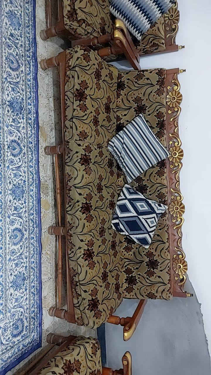 من رخصة الادمن.. 
. 
. 
تخم للبيع
. 
التخم 10 مقاعد «( 4 كراسي + 2 كرويتات)» 
. 
المكان البلديات 
. 
للأستفسار__ 📞 «( *********** )»
