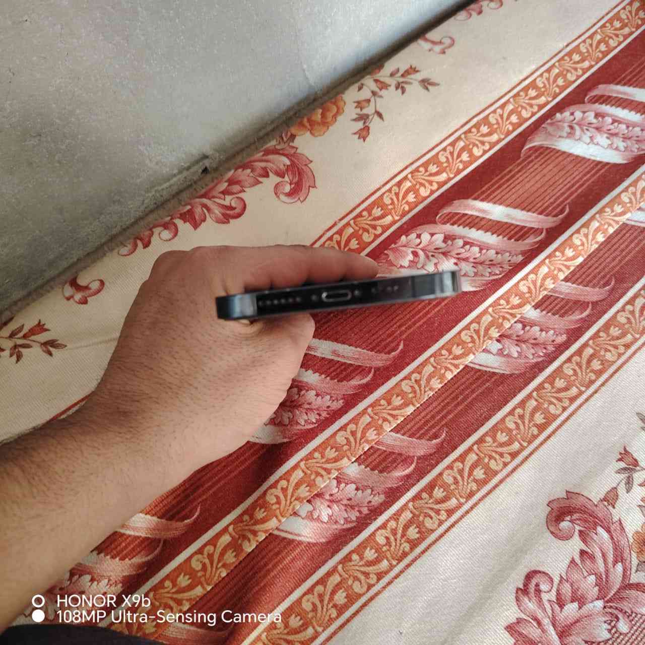 ١٢برو ماكس لون بحري ذاكرة ٢٥٦
بطارية٧٧ ماكو صرف 
موبايل نضافة 💯 
شاصي ولاجلخ
كارتون ويا 
السعر 450 بي مجال قليل حك الجية
مكاني كركوك الحويجة


**إذا كنت صاحب هذا الإعلان وتريد حذفه لأي سبب، رجاءا أرسل رسالة إلى الدعم الفني**