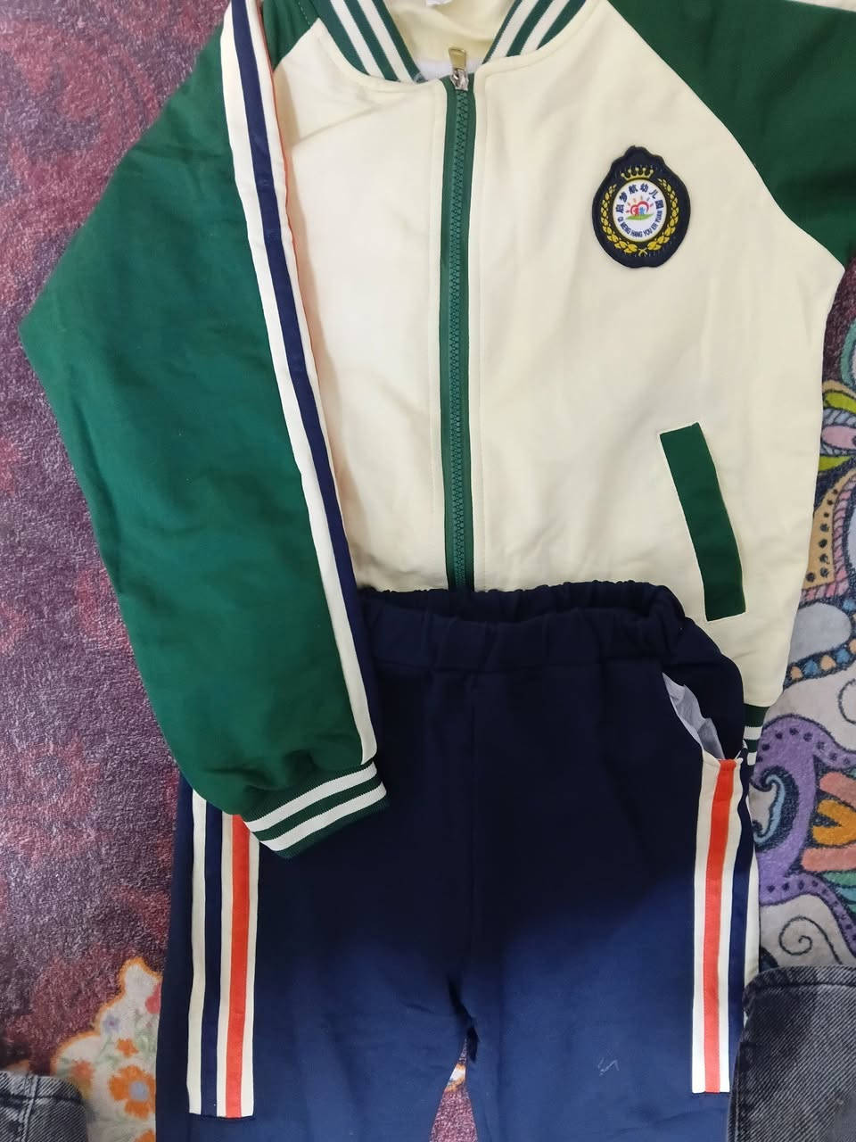 السلام عليكم تراك رياضي اخذته ب١٥
اريده ب١٠ واكو توصيل ابني مايريده 
مايصير على كد ابني يلبس عمر ٧ لو ٨


**إذا كنت صاحب هذا الإعلان وتريد حذفه لأي سبب، رجاءا أرسل رسالة إلى الدعم الفني**