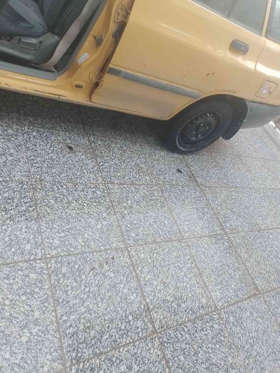 السلام عليكم سياره مديل 2012 جاهزه كرهبيات تخم تاير تبريد عوزه بس غاز والباقي كله شغال السعر 22 مستعجل علا البيعه  الاستفسار ***********
