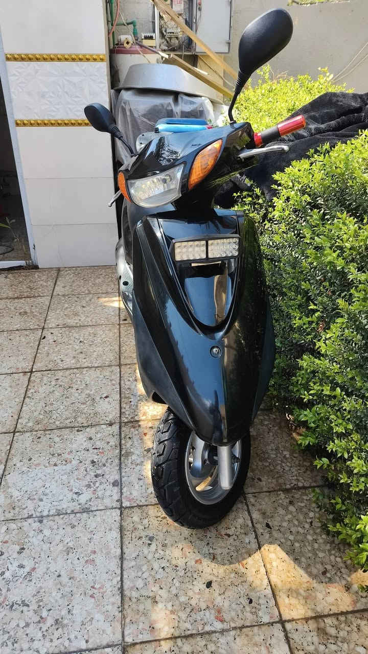 السلام عليكم
دراجه بريز نوزل

دراجه نضيفه شلعه معدل 

الله شاهد دهن وبانزين ما موكفتني 

دراجة كلهة عل بلاد

السعر: 950مستعجل عله بيعته 

العنوان : بغداد الحسينية الراشدية

الرقم: ***********
