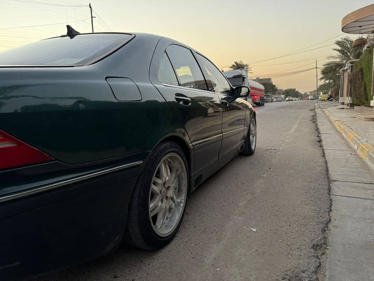 سلام عليكم مارسيدس غواص S رقم بغداد سنويه 2028 تحويل ثاني يوم فول للأخير  فتحه سقف بردات شغاله تحكم ستيرن ويل كب تانك  تحكم اناره بلاد كشنات جلد كهرباء تدفئه تبريد صدر جديد مري قلاب بعد بيها هواي مواصفات بعد سياره ترايك مال زيرو السعر ٨٥  عنوان بغداد بلديات ***********                    ***********
