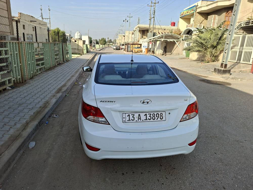 السلام عليكم
هيونداي اكسنت ٢٠١٤ خليجي
مكفوله عدا البارد قليل جاملغ امامي السايق
ماشية ١٦١ الف كيلومتر
محرك ١٦٠٠ دووش مكفول ما مفتوح برغي
رقم ميسان جديد باسمي السياره مو بياع شراي
تخم تاير جديد هسه مبدله
سياره شاشة بس نقص كاميرا مكسورة
مكان ميسان العماره
تواصل ماسنجر 

السعر ١١٣ وبي مجال قليل
السعر غالي وميعجبك الله يرزقك بالاحسن منها
ربي يوفقكم عمارة, ميسان


**إذا كنت صاحب هذا الإعلان وتريد حذفه لأي سبب، رجاءا أرسل رسالة إلى الدعم الفني**