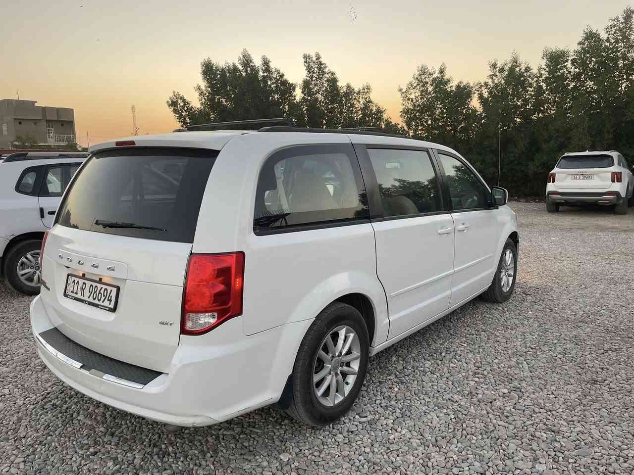 دوج كرفان 2015 sxt بغداد دولي  بسمي
تبريد 3 قطع
كشنات  بلع
داخل عسلي وكشنات بيجي
ابواب كهرباء
جنطه كهرباء
جام كهرباء
كشن السائق كهرباء
شاشة  وكامره  بلاد
جاهزه من كلشي ونظيفه جدااا
حادثها جاملغ امامي وبنيد
بيها صبغ بجم ً وجزء من الصندوك
كشرها وصفاحها  صافية  وجديده
السعر/151
مكاني بغداد
***********
***********
