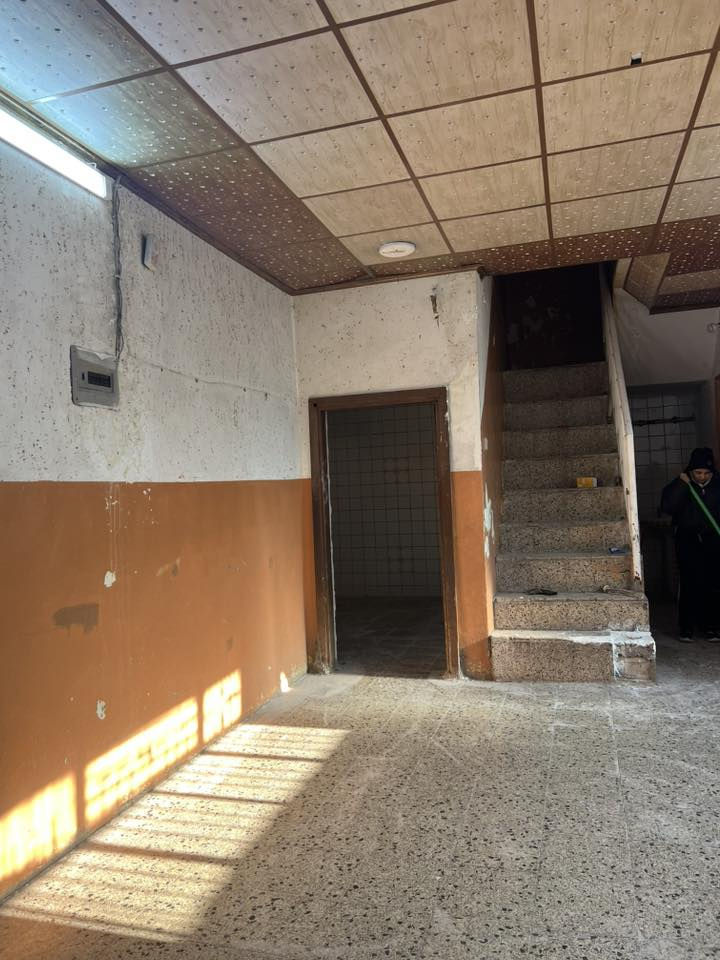 بيت للإيجار في حي الوحدة يصلح سكن للطلاب قريب لجامعة الحدباء غرفتين وهول + ومشتملات
الاتصال :***********
***********
