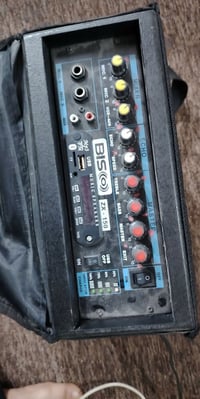 مكبر صوت • أصلي • قليل استعمال