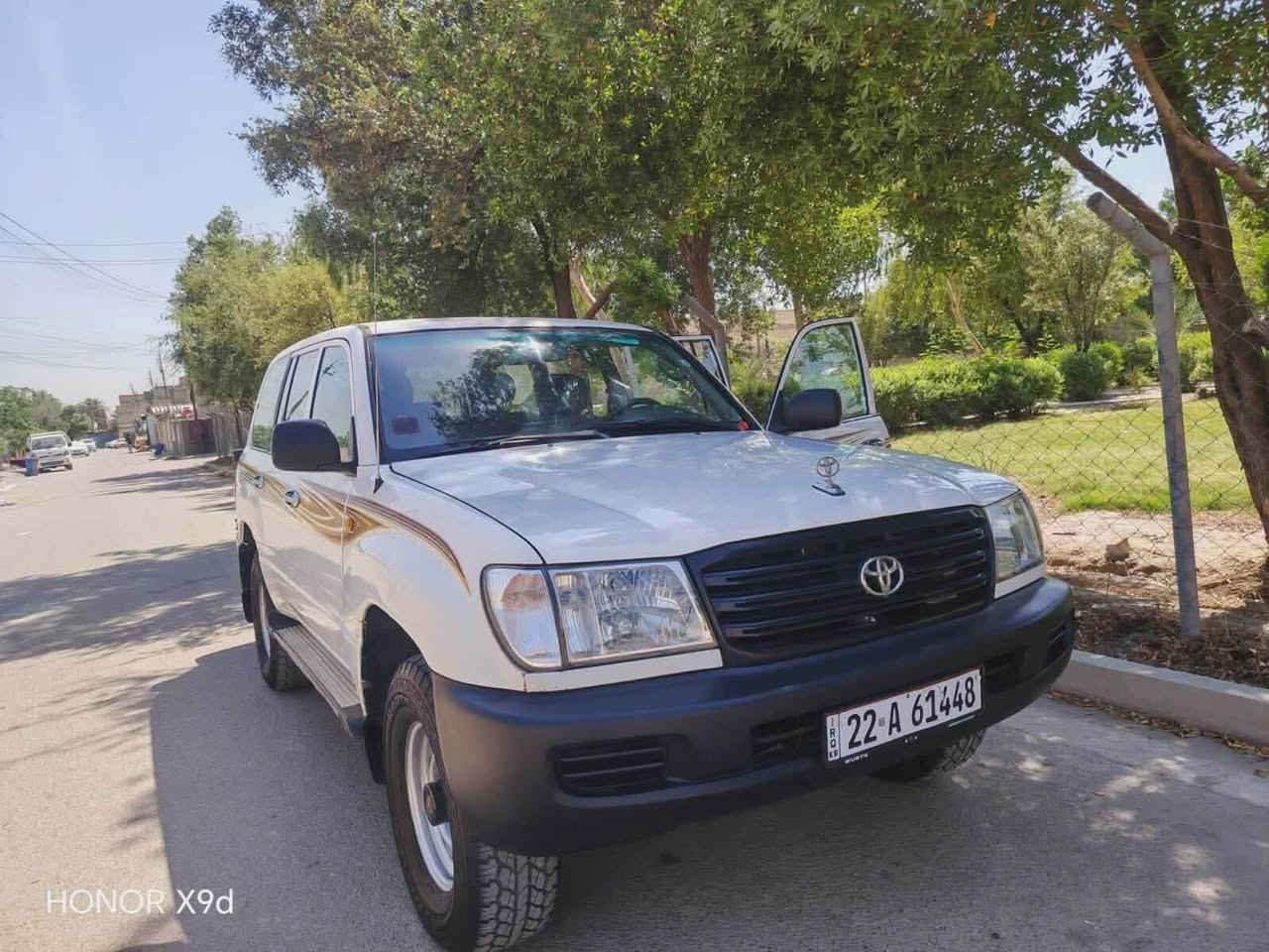 لاندكروز لفين فول عادي سعر جوه سوك ١٠٠٥ وبيها مجال *********** تفاصيل وتساب
