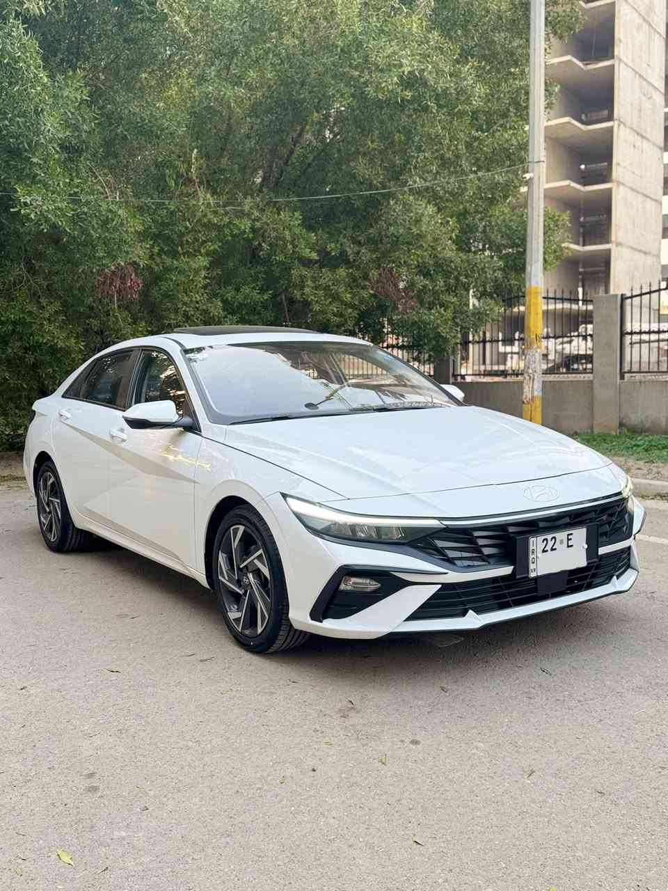 ⸻
🚗 هيونداي إلنترا 2024 🇨🇳 تجميع صيني – فول مواصفات

مستخدمة عداد28 ألف كم فقط ✅

رقم أربيل جديدوكالة أو تحويل ثاني يوم

📜 كفالة عامة من التبديل وللصبغ والبارد

👀 كفالع عامه من كلشي والسونار بالمنشور

🔹 محرك 1500 دبل نوزل اقتصادي
🔹 بصمة تشغيل
🔹 فتحة سقف
🔹 شاشة 
🔹 كاميرا خلفية
🔹 حساسات أمامي وخلفي
🔹 سايد بريك كهرباء
🔹 Auto Hold
🔹 Drive Mode
🔹 إضاءة LED نهارية + لايت زينون
🔹 تبريد خلفي 

السعر: 145ورقة وبي مجال بسيط 

رقم الهاتف:*********** 

📍 الموقع: بغداد
