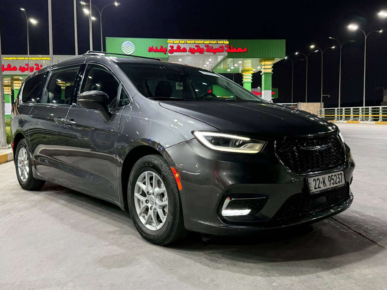 كلايسلر باسفيكا تورنك 

الموديل :2022فول عدا الفتحه

السياره بأسمي رقم اربيل الجديد
حادثها شباك واجتي 3قطع كلير بابين وجاملغ خلفي 

1-حجم المحرك 6 سلندر 3600.

2-عداد المسافة 64 الف ميل

3-بصمة ابواب وتشغيل عن بعد.

4-زينون عالي ناصي آصل.

5-رادر امامي.

6-كامرة خلفي.

7-رادر جانبي مانع اجتياز.

8-جنطة كهرباء.

9-الابواب الجانبيه كهرباء.

10-جلد اسود آصل مختم S

11-شاشة كبيرة

12-الكراسي الامامية كهرباء.

13-خزن ميموري لكرسي السايق.

14-الكراسي الخلفية منفصل سياحي.

15-تحكم ستيرن جهيتن.

16-كنترول تبريد خلفي منفصل.
17-هيتر كشنات امامي+هيتر ستيرن.
للبيع او المراوس سعرها 207 وبيها مجال 
***********
