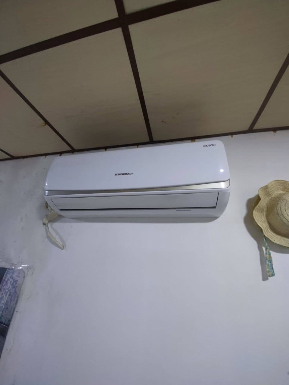 سبالت للبيع كل بشرط ملحقات كامله نظافه ٩٠ ٪ مكفولات اسعار خياليه فتح من البيوت مباشر لا محل ولا تصليح ولا شي افتح من بيت ابيع مباشر بعد الفحص 
٣طن كنتوري 
٢طن  غاز ٤١٠ +T3
٢ونص طن 
ارقام اتصال او واتساب 
‏‪***********‬‏
***********
