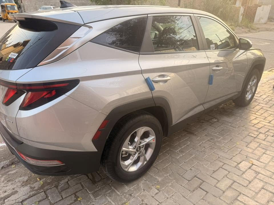 تم تنزيل السعر  22. بدون ارباك جاملغ ودعامية سرقة   ماشية 97000 كيلو  السيارة جاهزة بدون مصرف عليهة سرفس كامل 
بلك اصلي
قوايش جدد
كاعية جلد 
ادامة نوزلات وفلتر بانزين وجويتر 
مراوح اضافية
مواصفات معروفة 
هند بريك دكمة 
اوتو هولد 
4 انضمة قيادة 
اوتو ستار 
فور ويل
نزول منحدرات 
رادار 360
بغداد 
***********

‭***********‬
