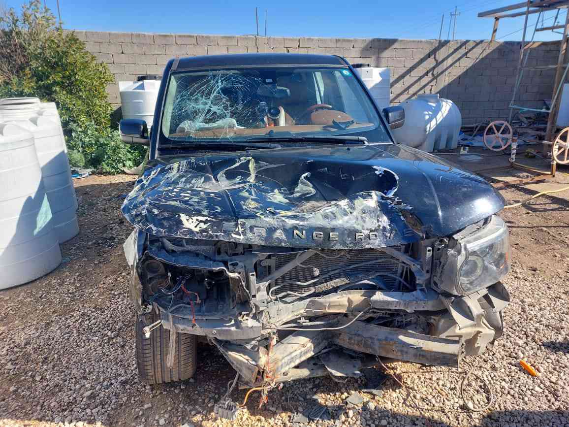 للبيع رانج روفر سبورت موديل 2013 وكالة ساردار خليجي
سابقن مكفولة كفاله عامه من الضربه والصبغ والبارد صار بيه 

حادث مثل مامضح بالصوره 

تخم تايرشادهن قبل سبوعين

تبريد تدفئه كهربائيه كله شغاله 

جكات تصعد وتنزل 

رقم بغداد الدولي 

مكان السياره بابل 

رقم الهاتف  *********** 

***********
