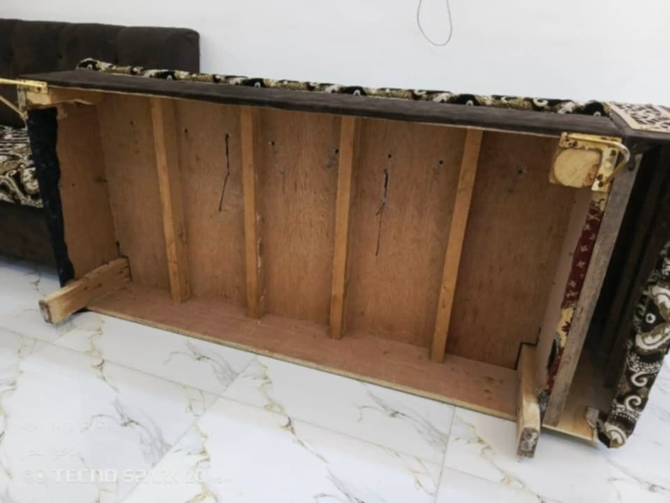 ديوان خشب عراقي ثقيل شغل نجار 8 أمتار ونص وبسعر 300 ألف قفل 
العنوان موصل جانب الأيسر مجمع ابن الباشة 
#الجميع


**إذا كنت صاحب هذا الإعلان وتريد حذفه لأي سبب، رجاءا أرسل رسالة إلى الدعم الفني**