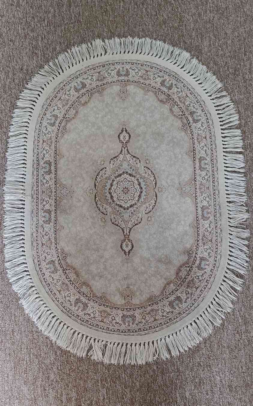 سڵاوتان لێ بێت هاوڕێیان نرخی فەرشەکەم گۆڕی بە200هەزار هەرکەس ویستی معامەلەش ئەکەین بەکەمتر بۆی دائەنێم 2×3 دوو مەتر پانیەکەیەتی 3درێژیەکەیەتی دوو مانگە کڕدراوە تائێسانەشۆراوە هیچ پەڵەیەکی پێوە نیە  لەسلێمانیم بەرپێکەشم کرد بە 10هەزار


**إذا كنت صاحب هذا الإعلان وتريد حذفه لأي سبب، رجاءا أرسل رسالة إلى الدعم الفني**