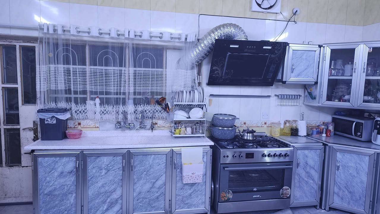 السلام عليكم..للبيع كاونتر مع طباخ وشافطه.السعر الطباخ ٥٠٠ الف الطباخ نوعه إيطالي  مستعمل ٥ اشهر والكاونتر كامل مع الشافطه ٥٠٠الف.


**إذا كنت صاحب هذا الإعلان وتريد حذفه لأي سبب، رجاءا أرسل رسالة إلى الدعم الفني**